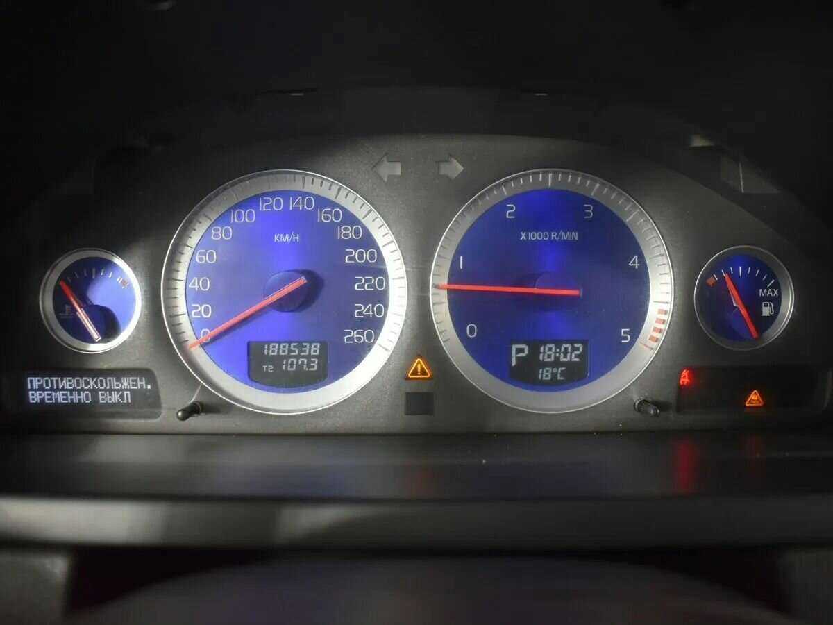 Купить Volvo XC90 с пробегом. Фото: #15