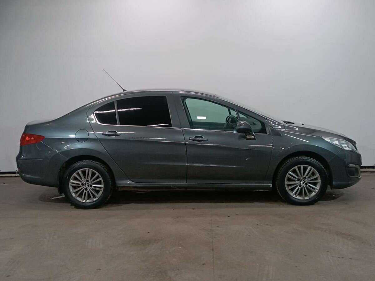 Купить Peugeot 408 с пробегом. Фото: #3