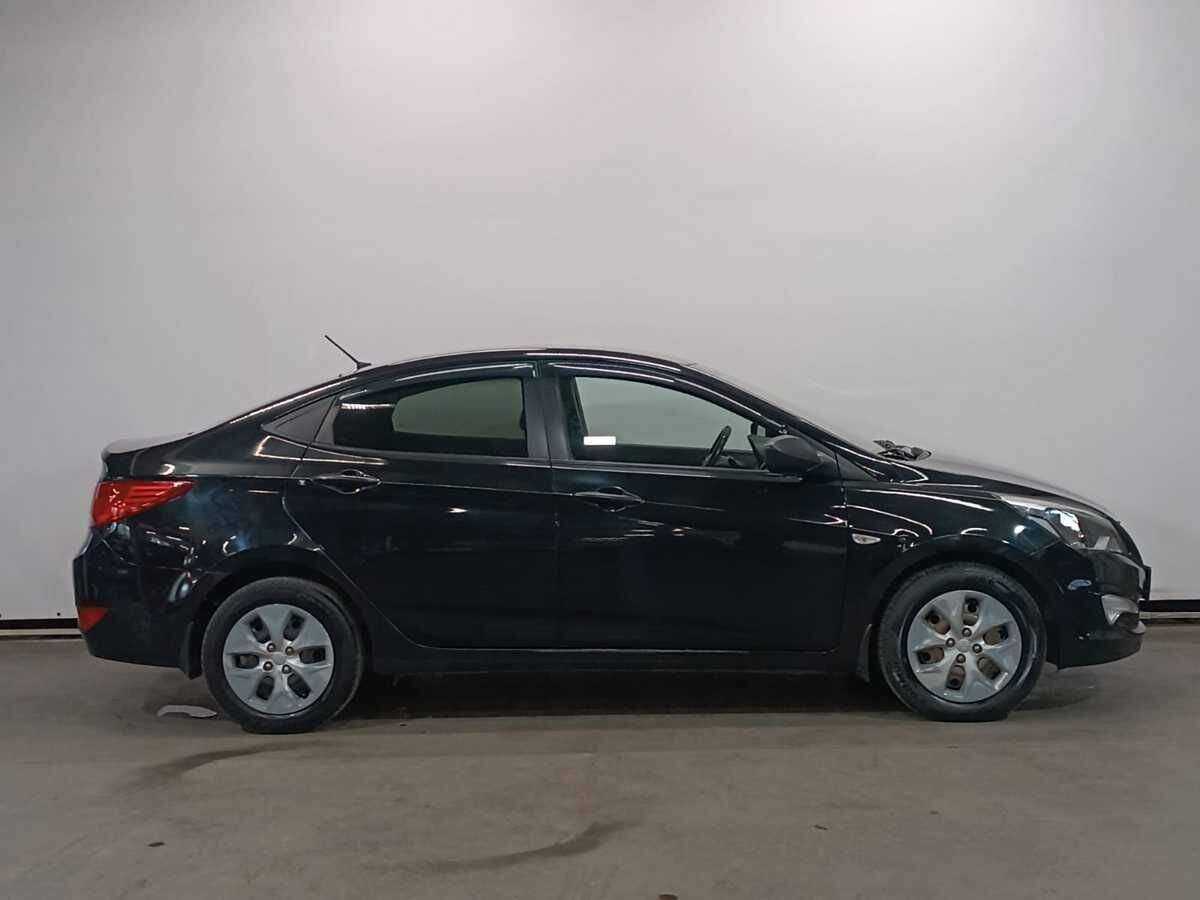 Купить Hyundai Solaris с пробегом. Фото: #3