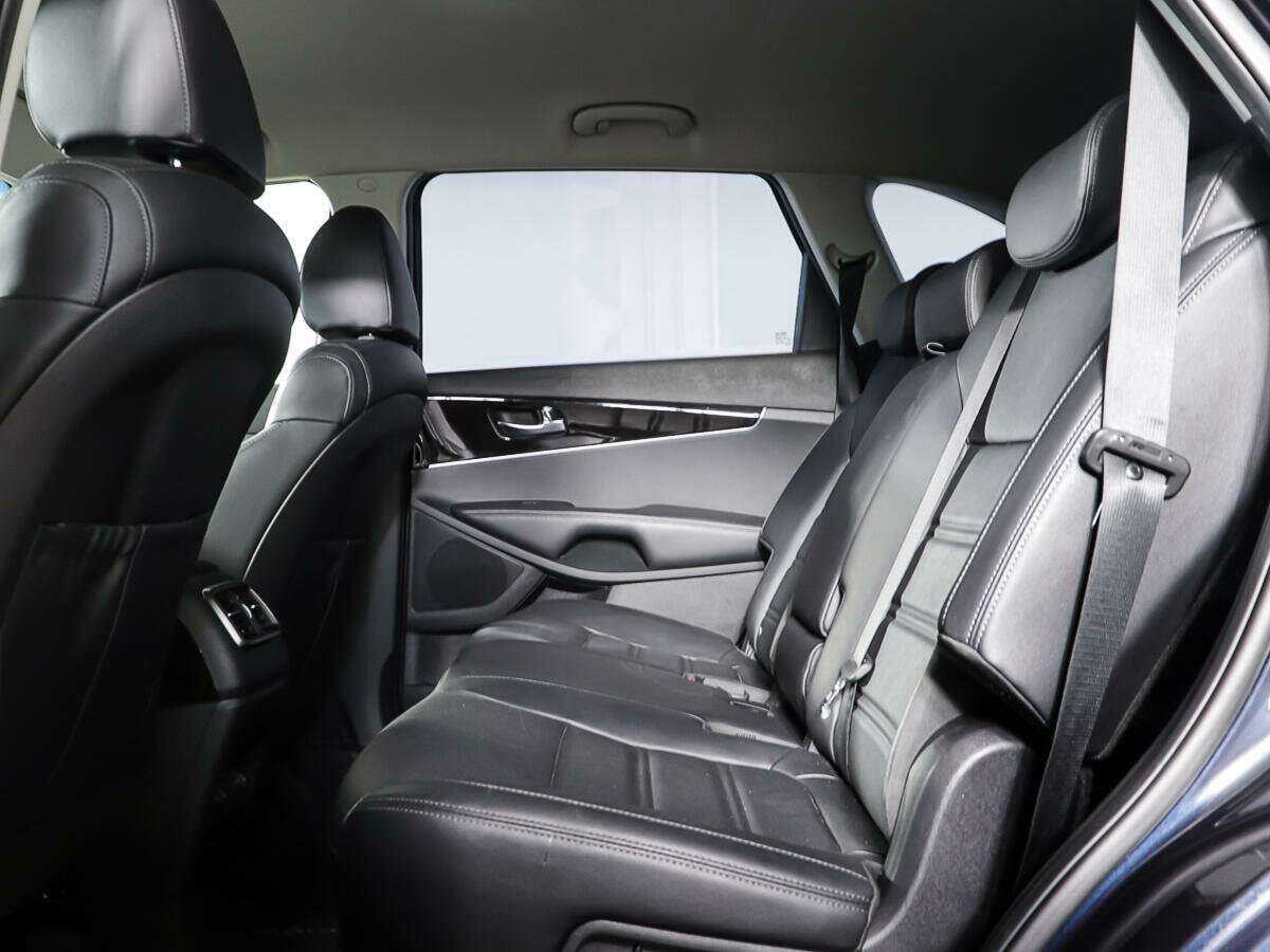 Купить Kia Sorento с пробегом. Фото: #9