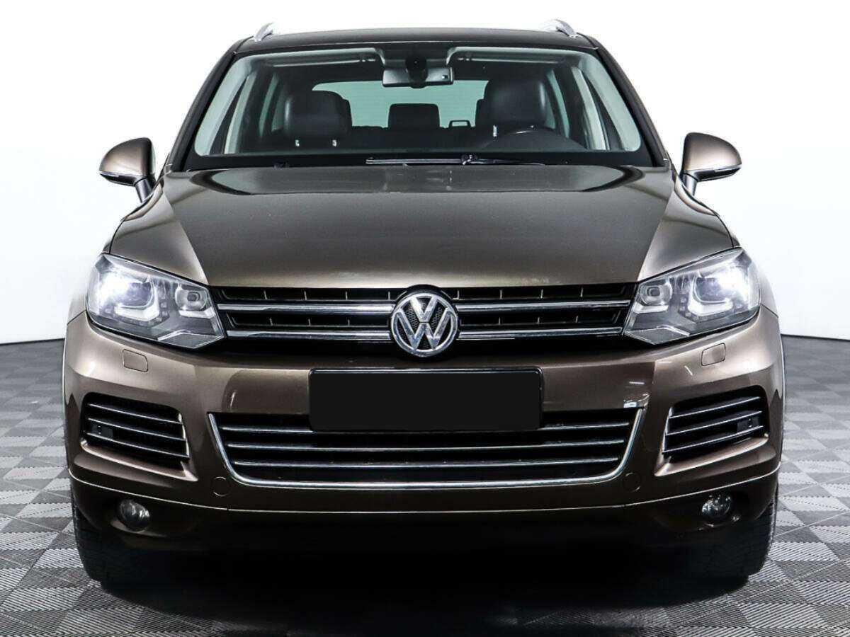 Купить Volkswagen Touareg с пробегом. Фото: #1