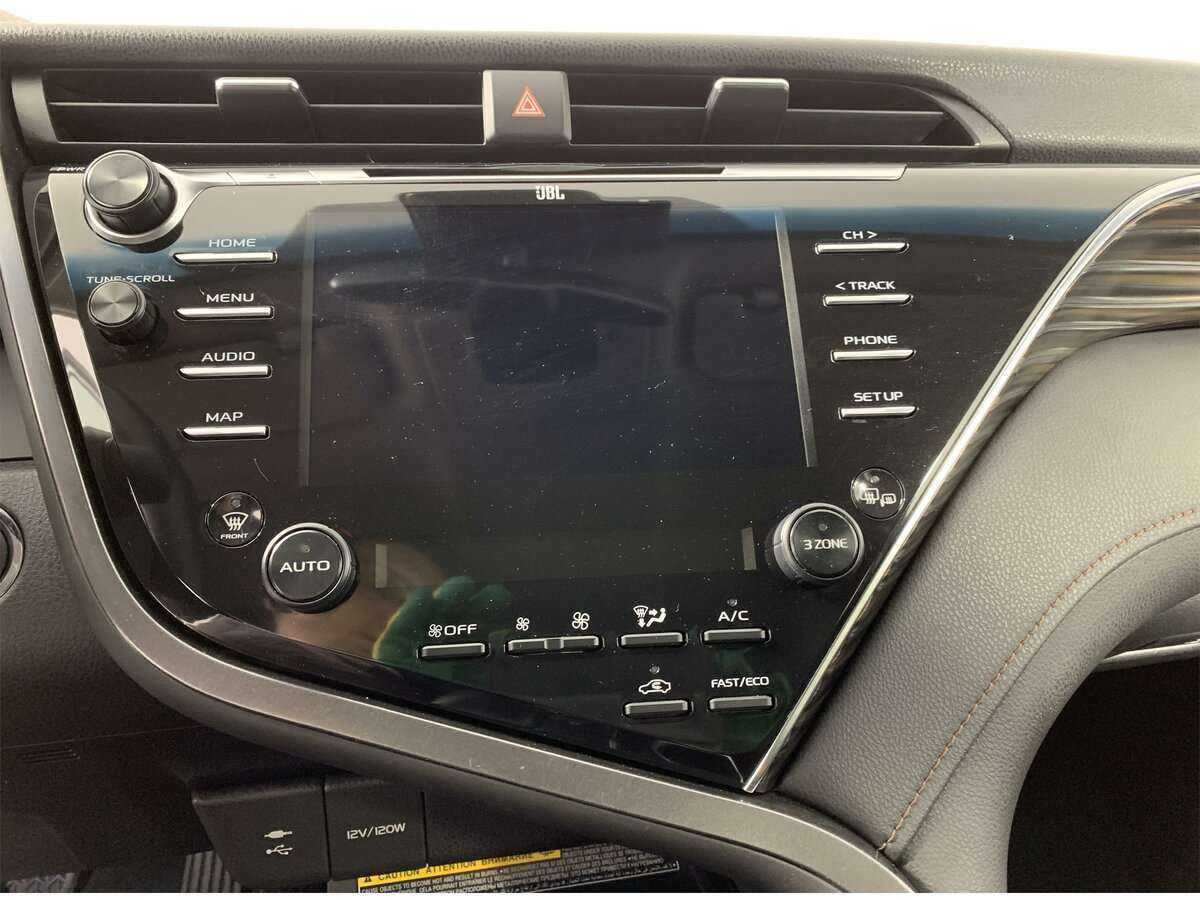 Купить Toyota Camry с пробегом. Фото: #12