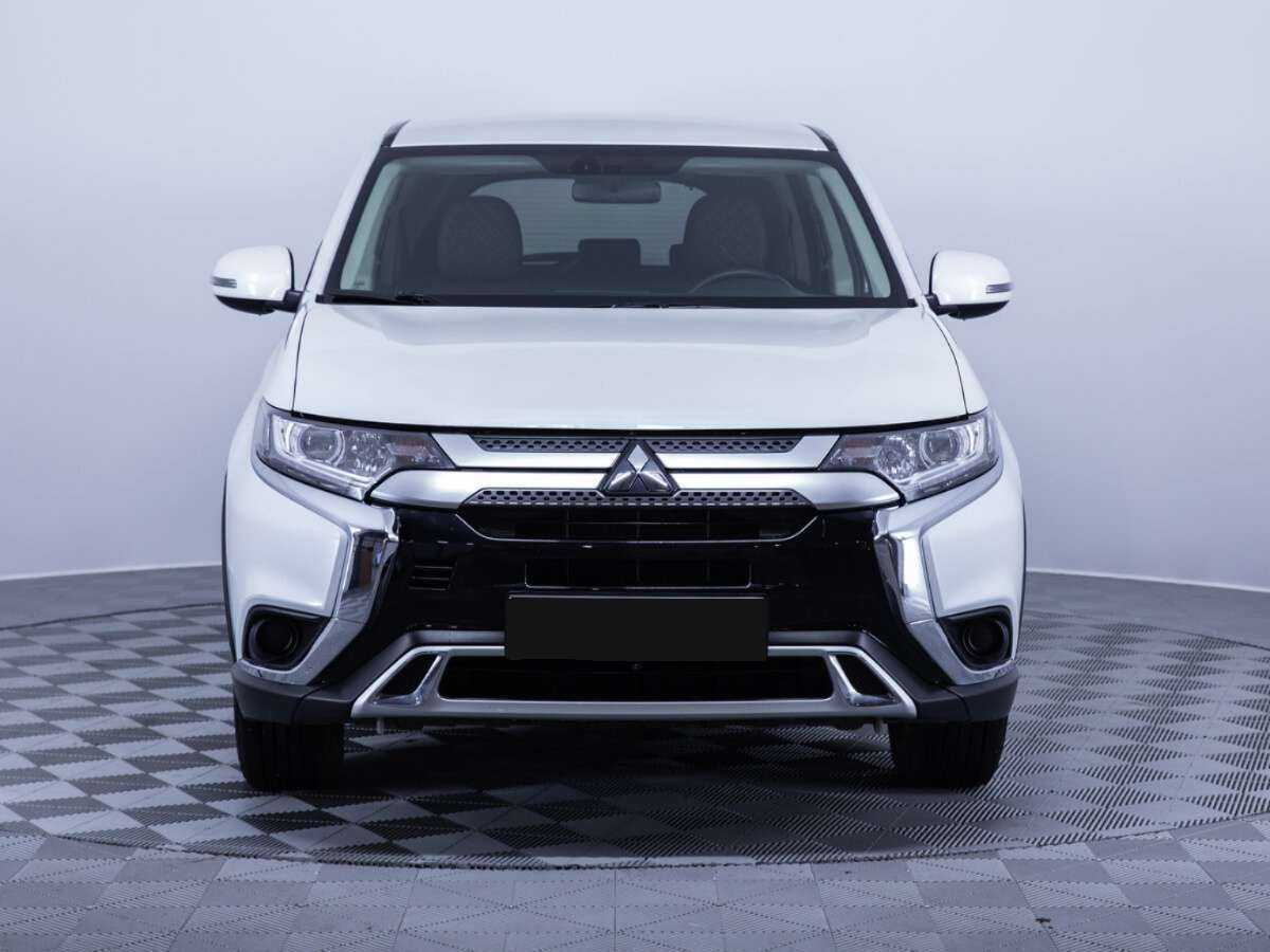 Купить Mitsubishi Outlander с пробегом. Фото: #1