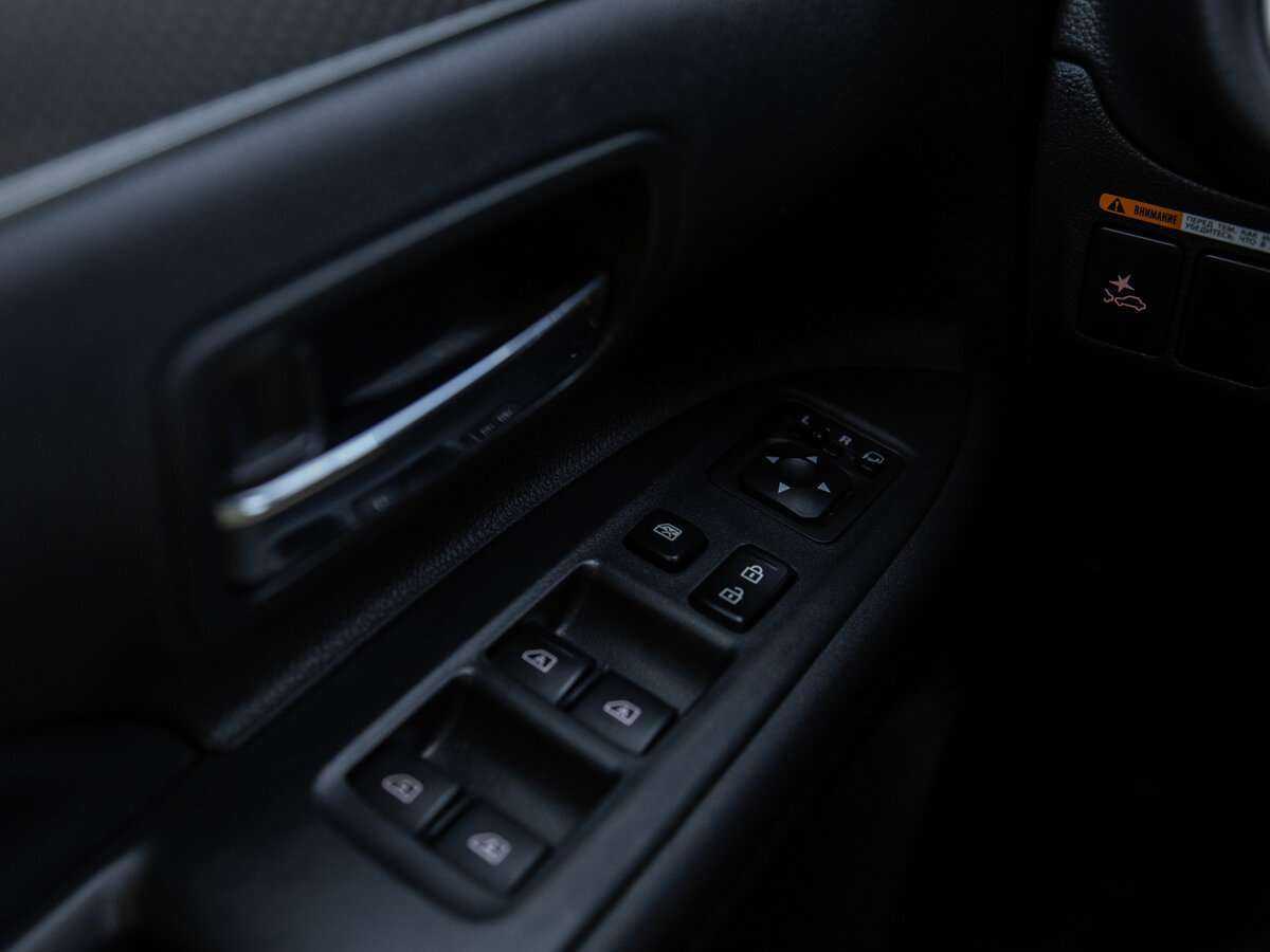 Купить Mitsubishi Outlander с пробегом. Фото: #15