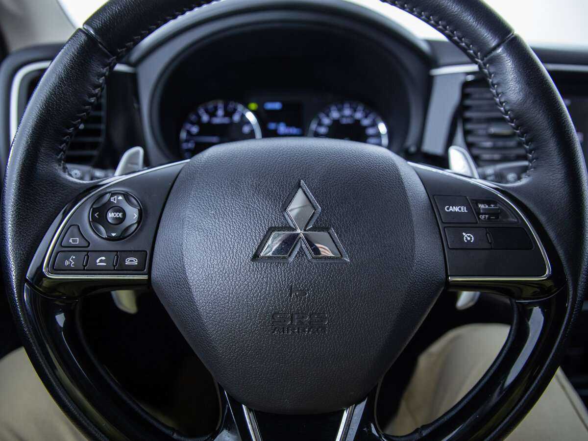 Купить Mitsubishi Outlander с пробегом. Фото: #16