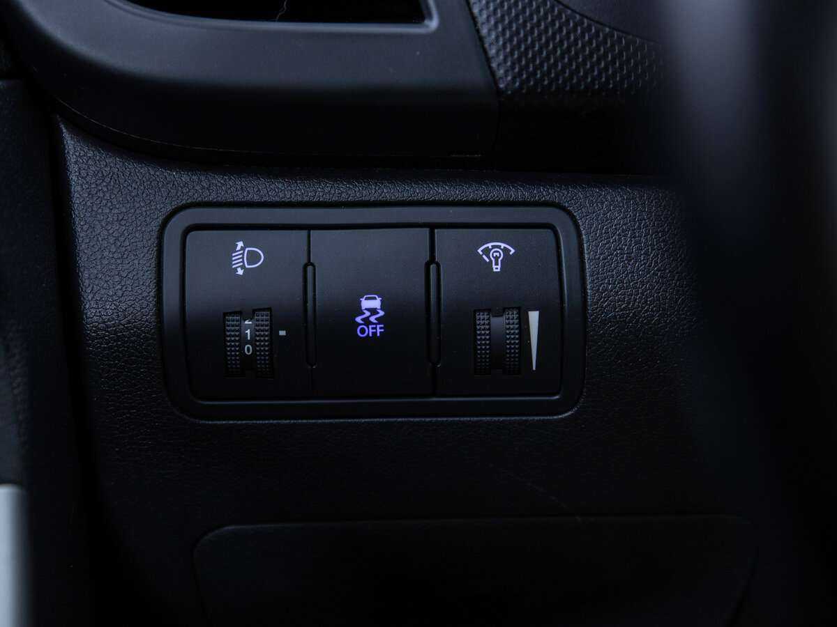 Купить Hyundai Solaris с пробегом. Фото: #11