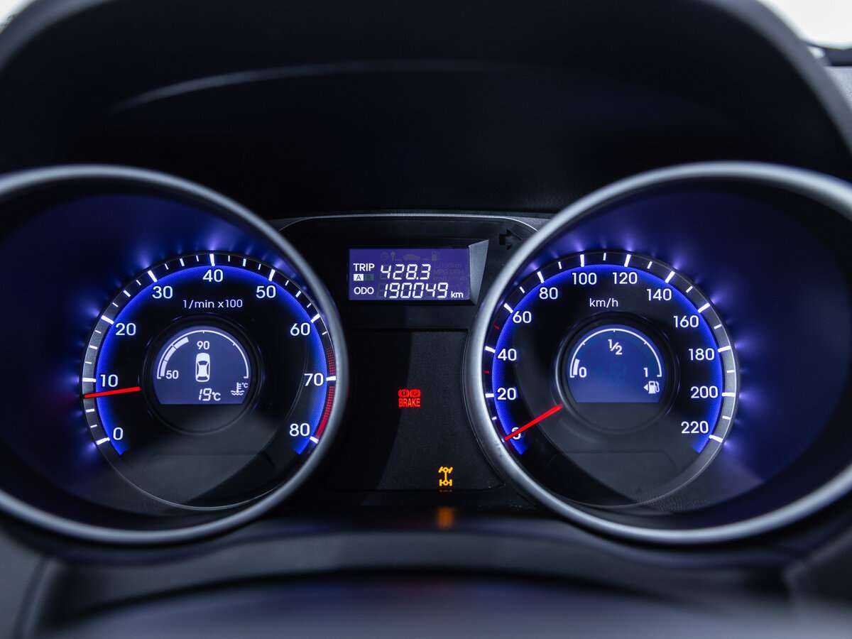 Купить Hyundai ix35 с пробегом. Фото: #14