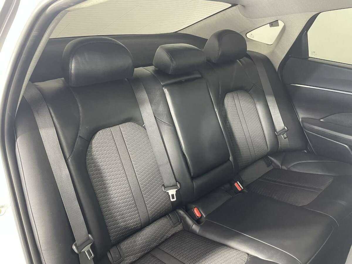 Купить Hyundai Sonata с пробегом. Фото: #14