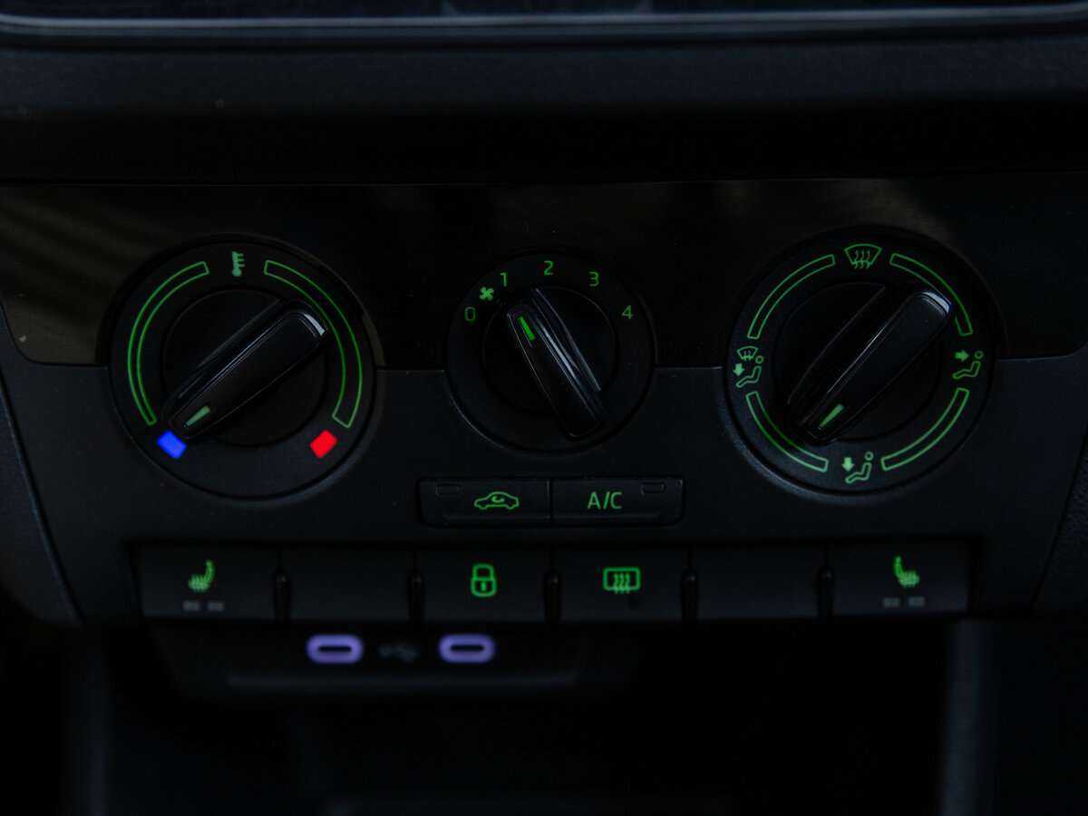 Купить Skoda Rapid с пробегом. Фото: #13