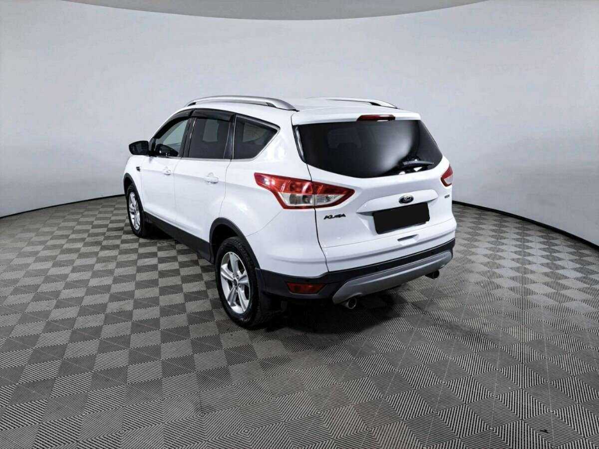 Купить Ford Kuga с пробегом. Фото: #6