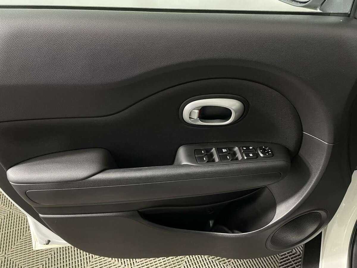 Купить Kia Soul с пробегом. Фото: #7