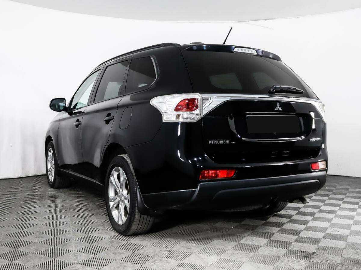 Купить Mitsubishi Outlander с пробегом. Фото: #6
