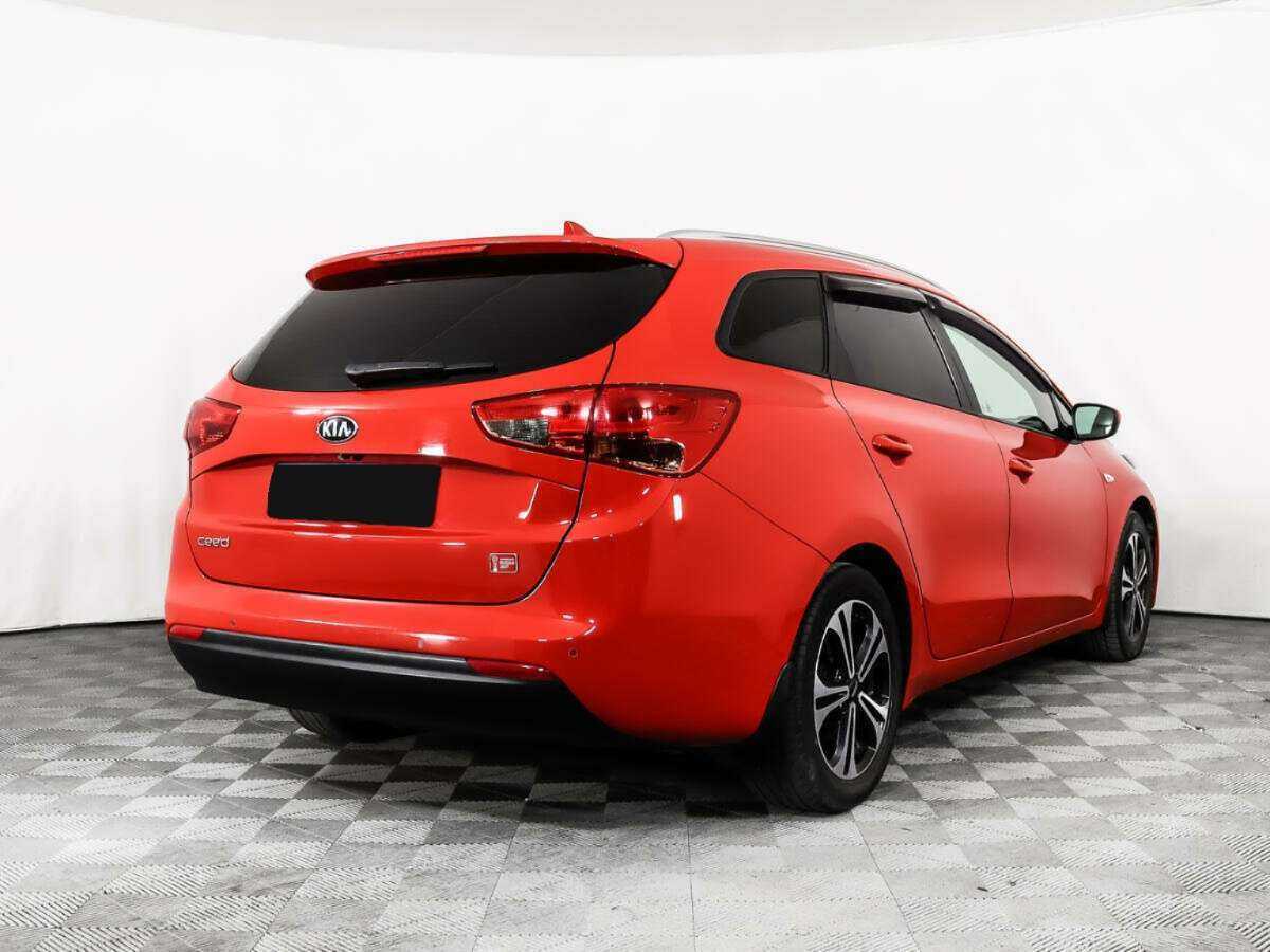 Купить Kia Ceed с пробегом. Фото: #4