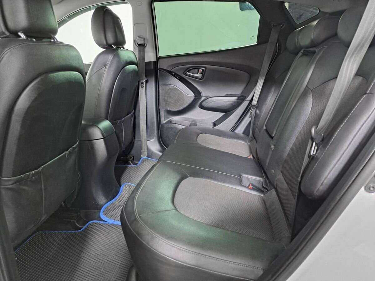 Купить Hyundai ix35 с пробегом. Фото: #9