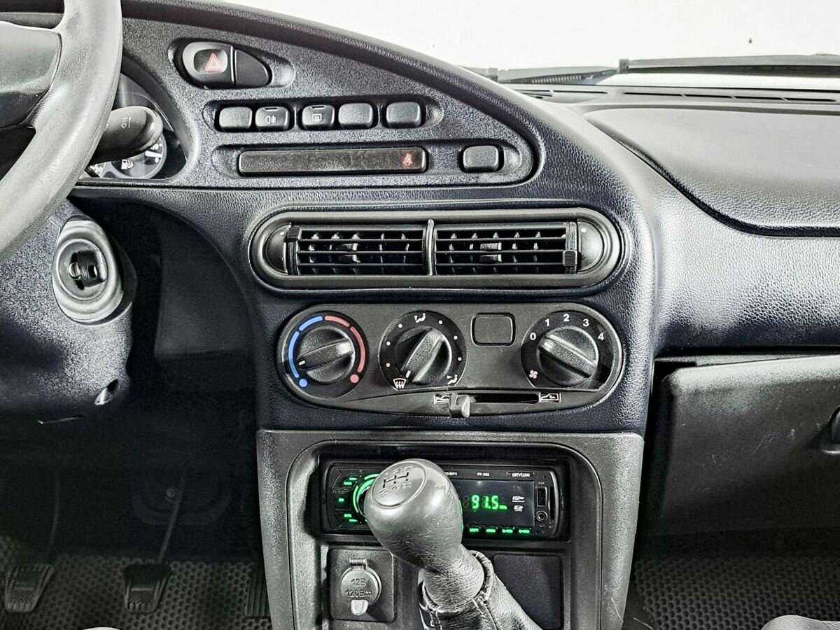 Купить Chevrolet Niva с пробегом. Фото: #12