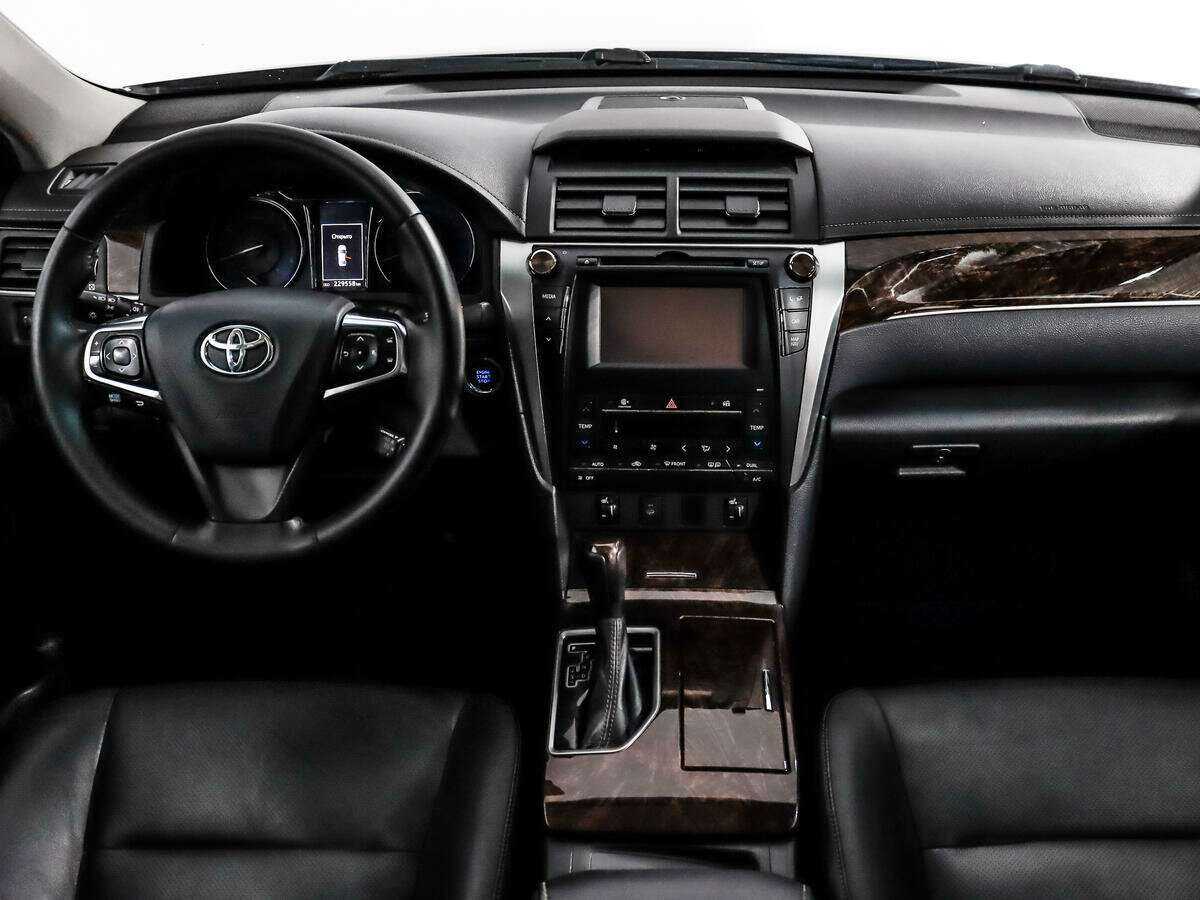 Купить Toyota Camry с пробегом. Фото: #14