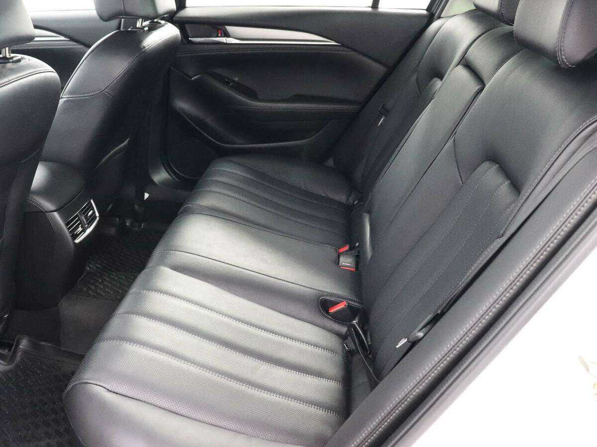 Купить Mazda 6 с пробегом. Фото: #7