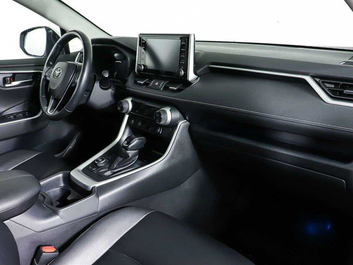 Купить Toyota RAV4 с пробегом. Фото: #8