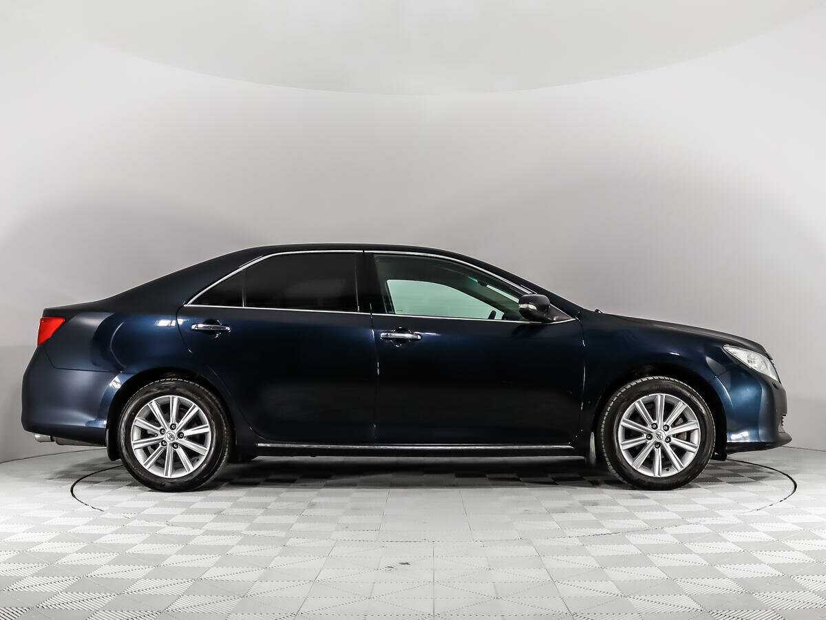 Купить Toyota Camry с пробегом. Фото: #3