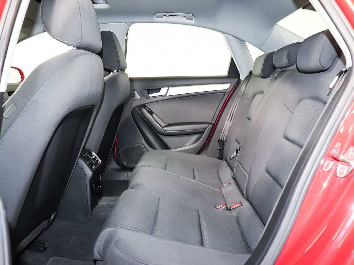 Купить Audi A4 с пробегом. Фото: #9