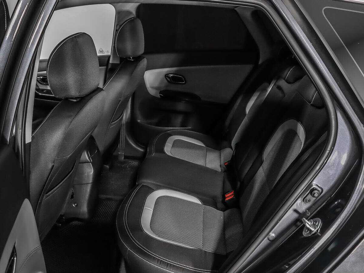 Купить Kia Ceed с пробегом. Фото: #10