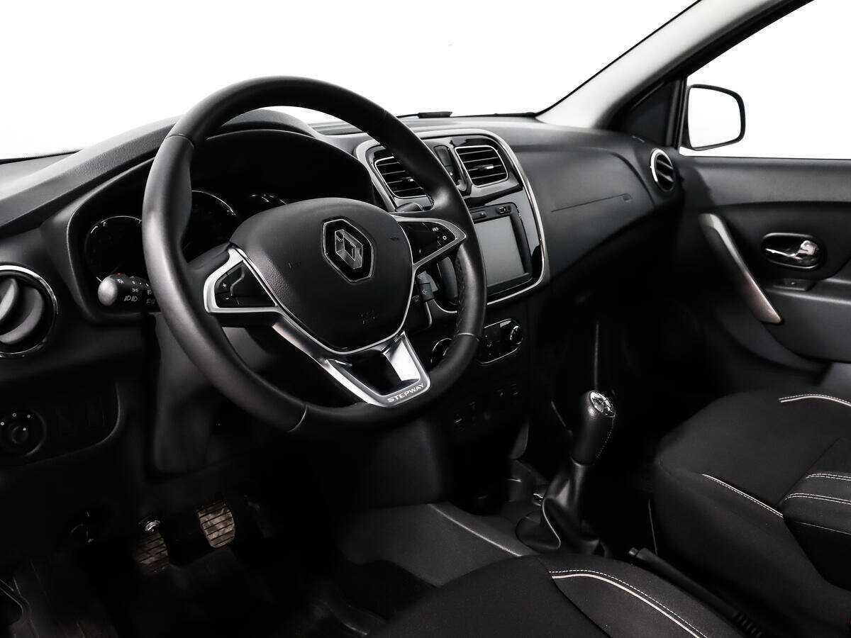 Купить Renault Sandero с пробегом. Фото: #8