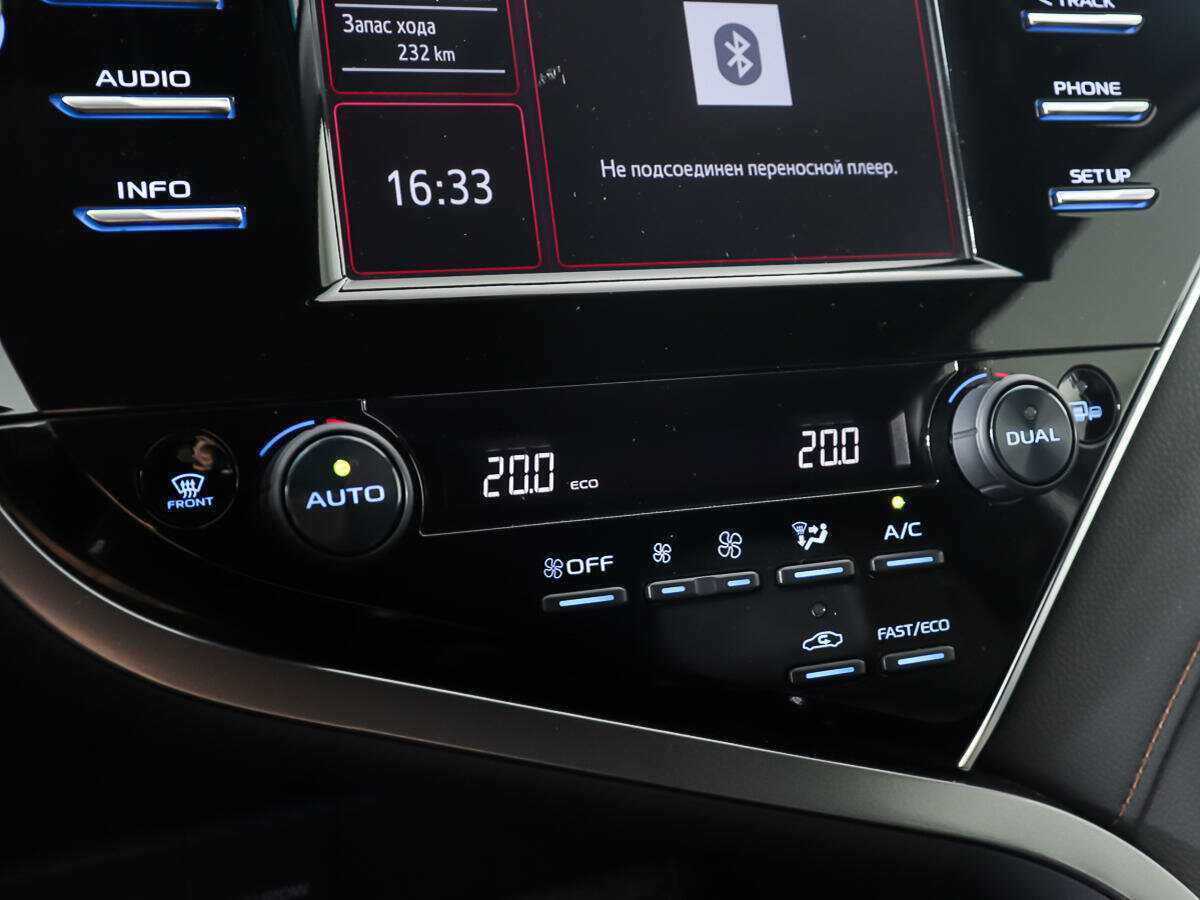 Купить Toyota Camry с пробегом. Фото: #17