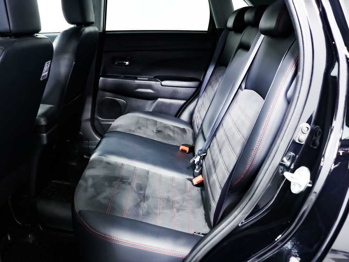 Купить Mitsubishi ASX с пробегом. Фото: #11