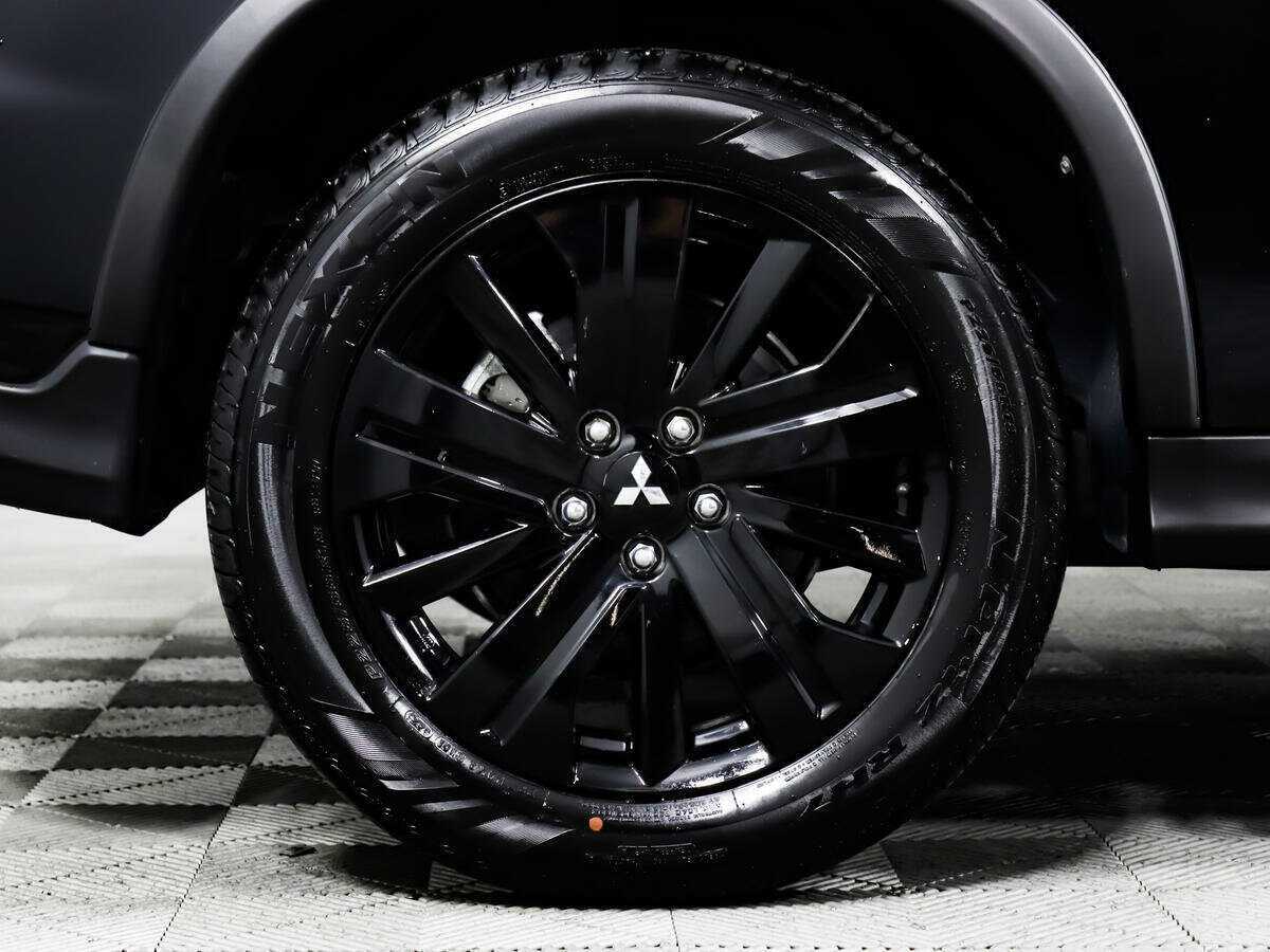 Купить Mitsubishi ASX с пробегом. Фото: #13