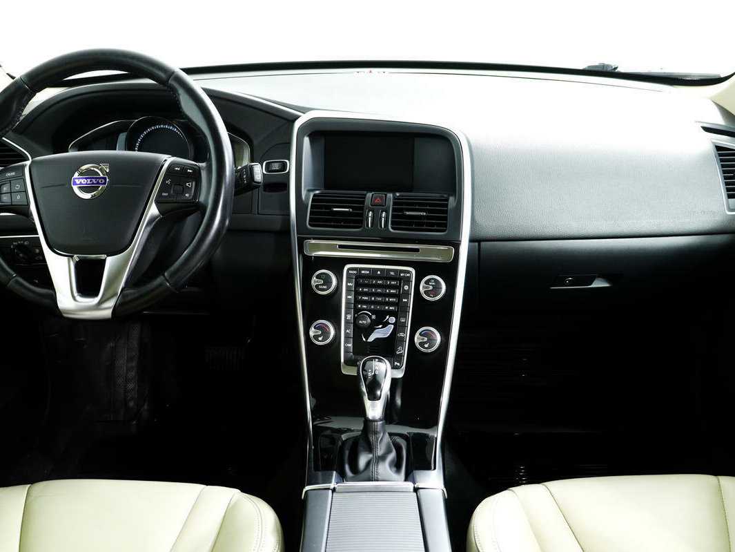 Купить Volvo XC60 с пробегом. Фото: #10