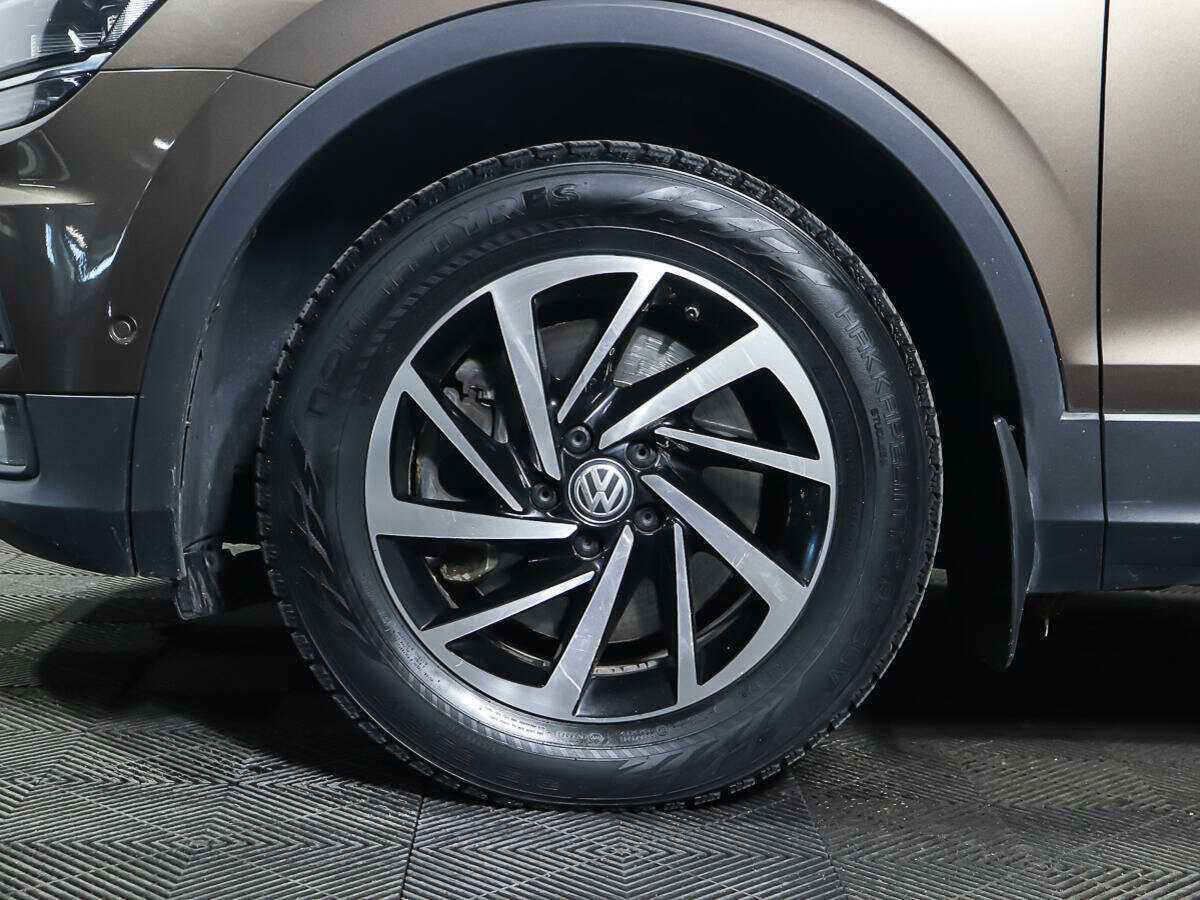 Купить Volkswagen Tiguan с пробегом. Фото: #19