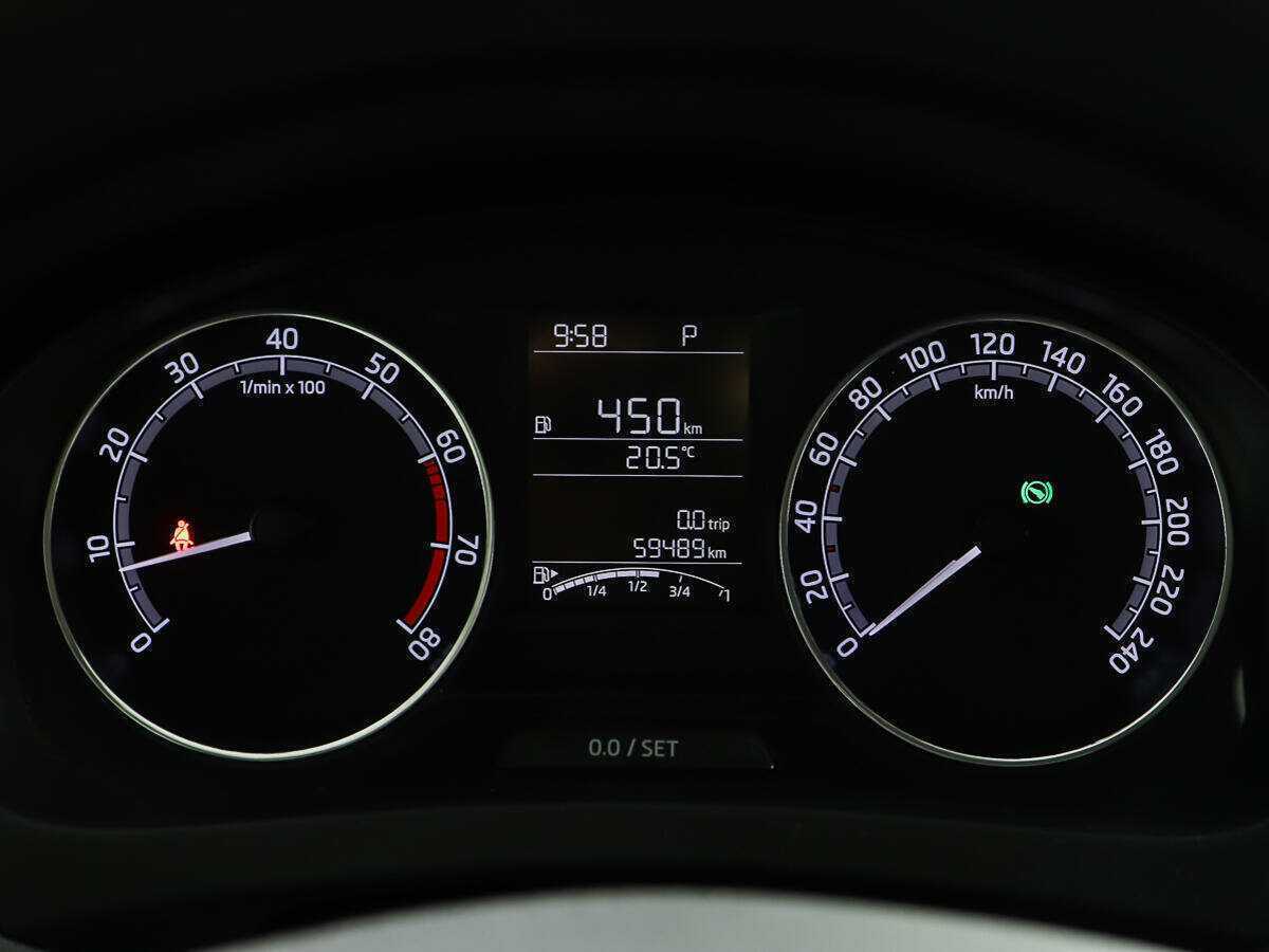 Купить Skoda Rapid с пробегом. Фото: #12