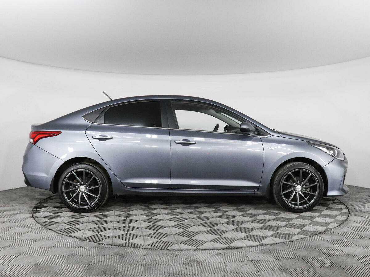 Купить Hyundai Solaris с пробегом. Фото: #3