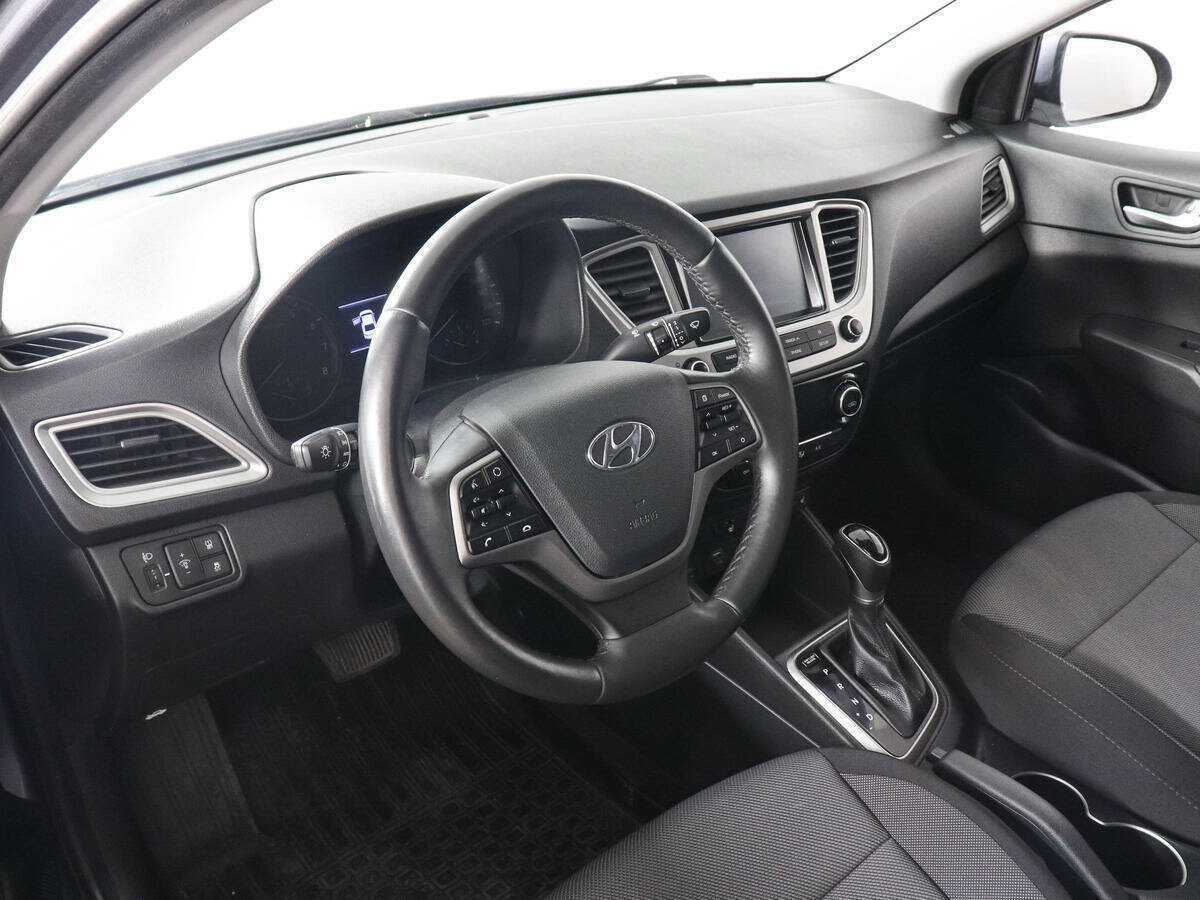 Купить Hyundai Solaris с пробегом. Фото: #8