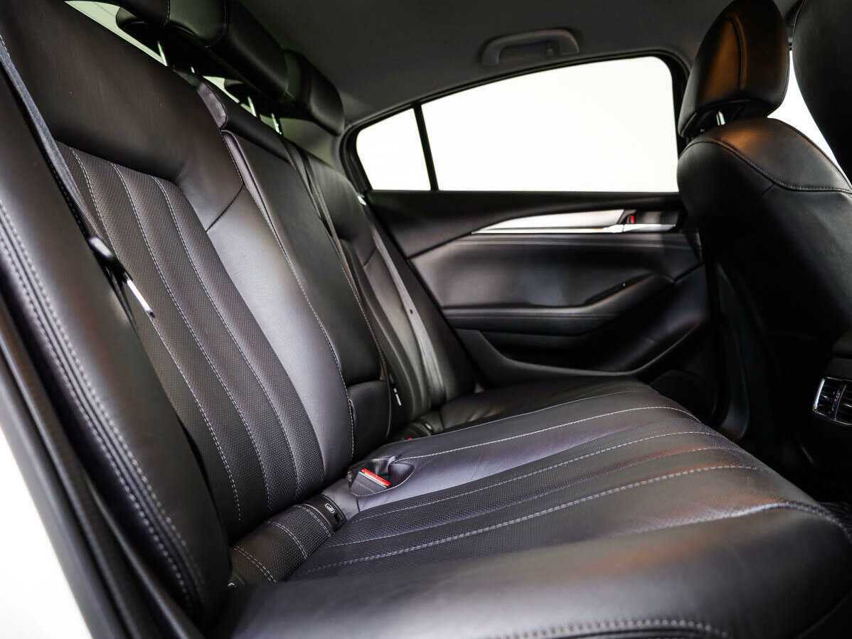 Купить Mazda 6 с пробегом. Фото: #11