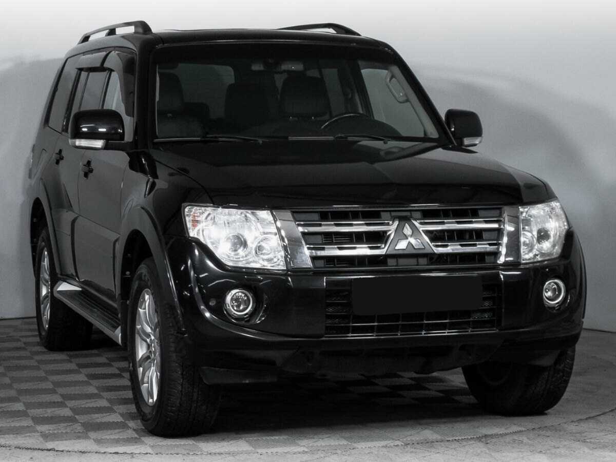 Купить Mitsubishi Pajero с пробегом. Фото: #2