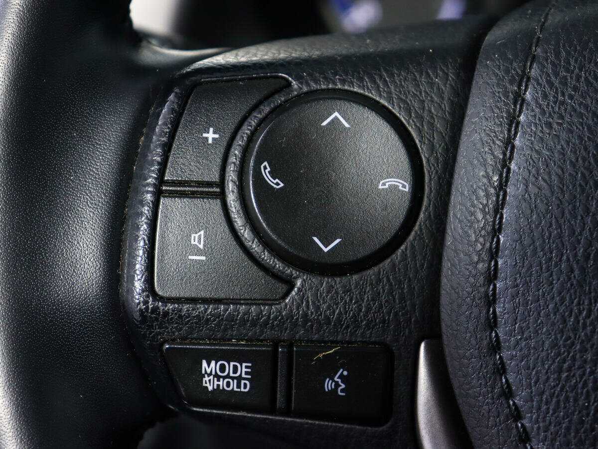 Купить Toyota RAV4 с пробегом. Фото: #20