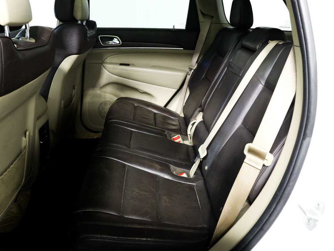 Купить Jeep Grand Cherokee с пробегом. Фото: #10