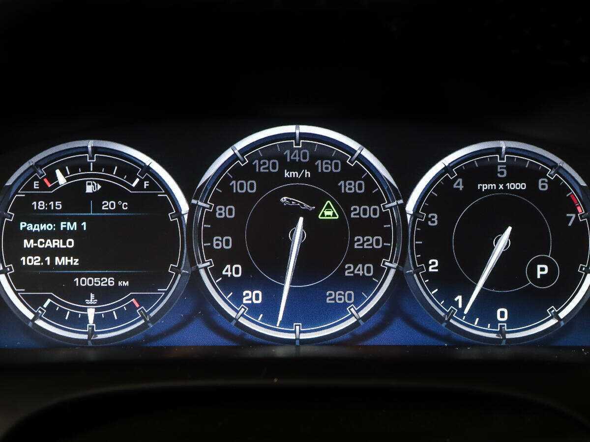 Купить Jaguar XJ с пробегом. Фото: #10