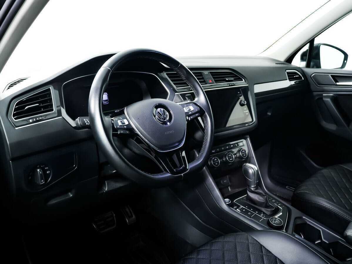 Купить Volkswagen Tiguan с пробегом. Фото: #12