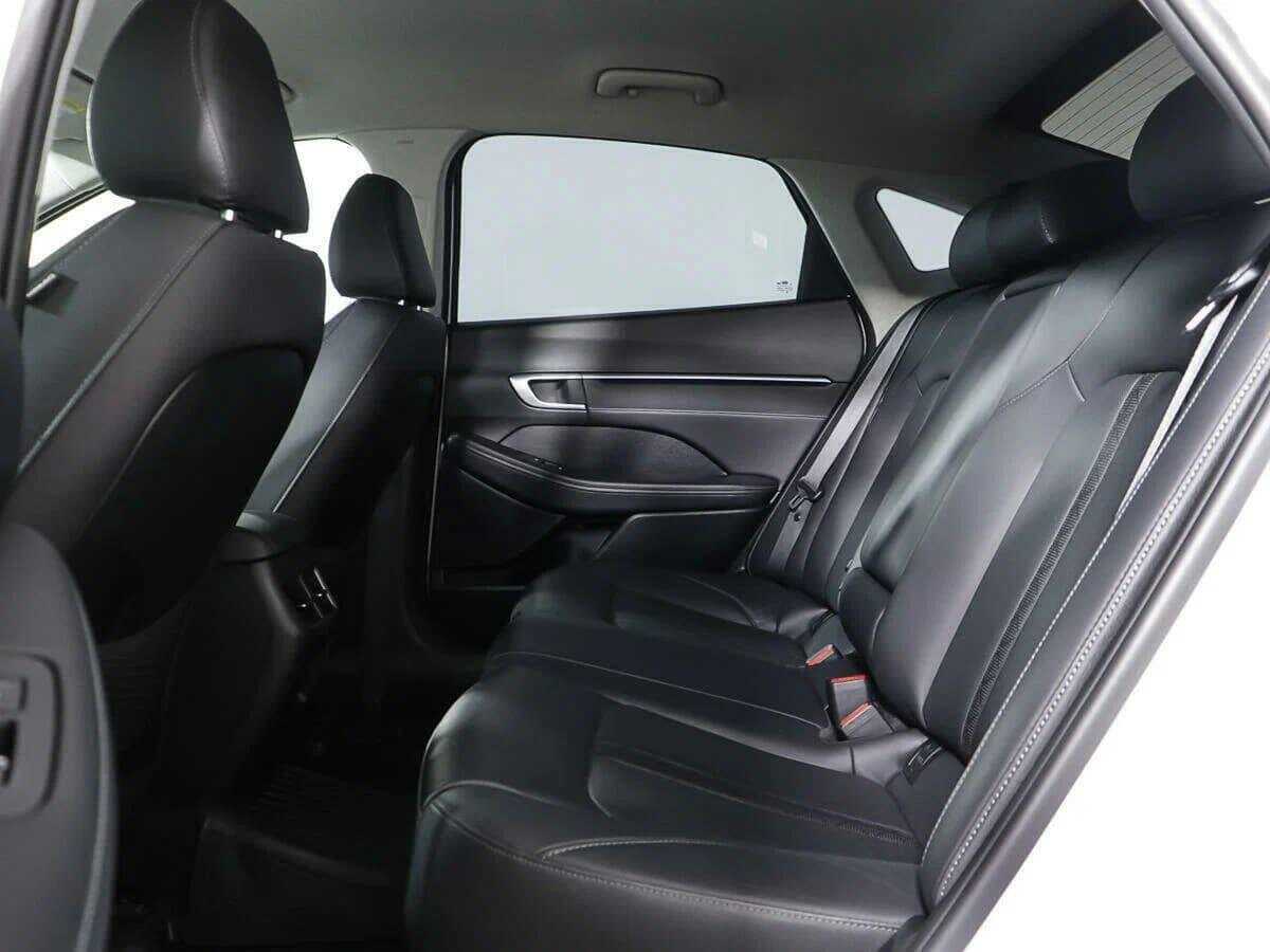Купить Hyundai Sonata с пробегом. Фото: #13