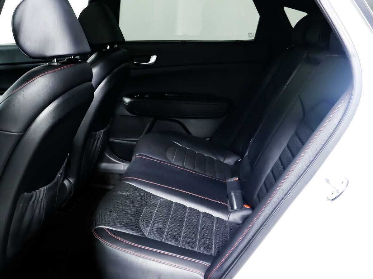 Купить Kia Optima с пробегом. Фото: #11