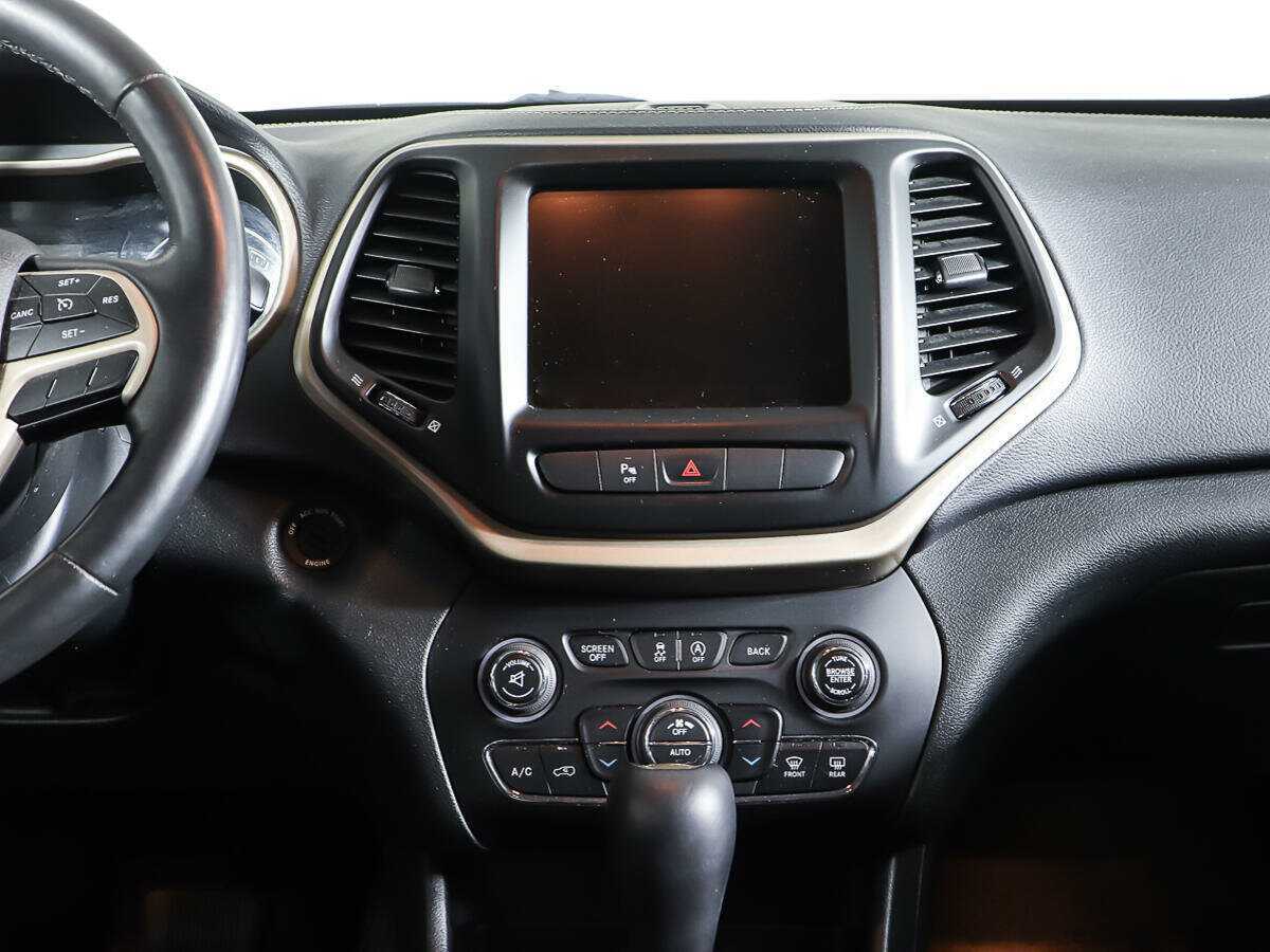 Купить Jeep Cherokee с пробегом. Фото: #13