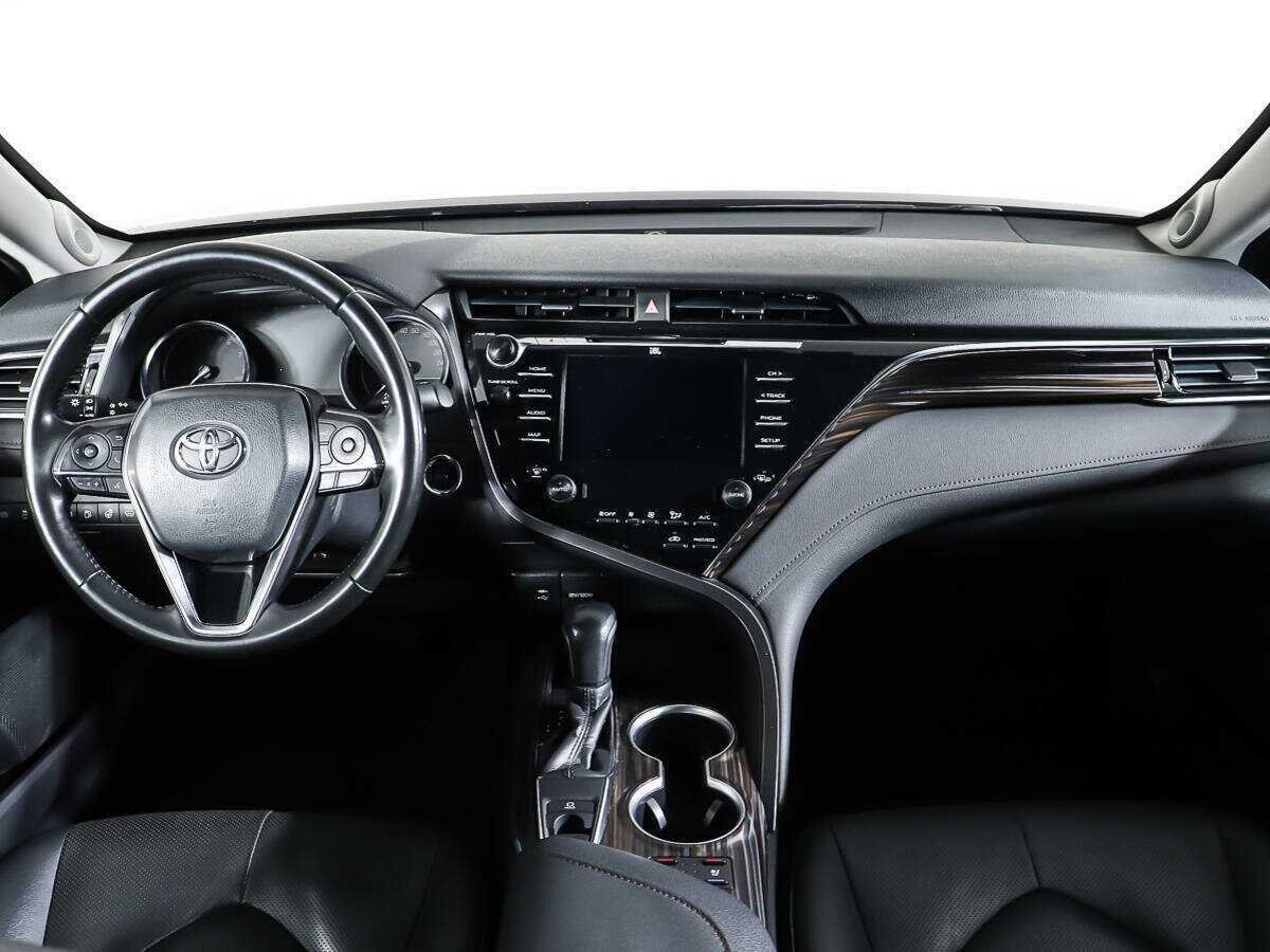 Купить Toyota Camry с пробегом. Фото: #12