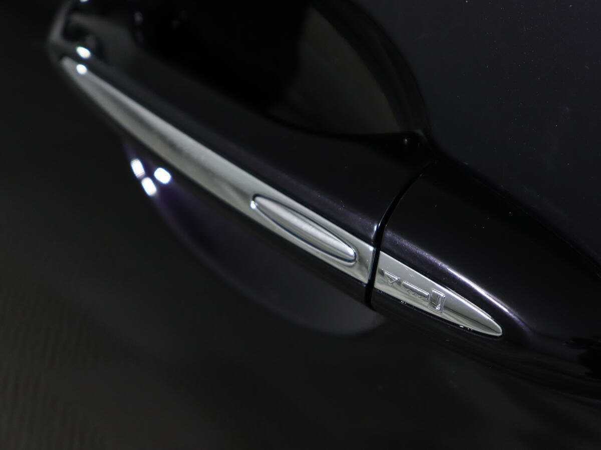 Купить Jaguar XJ с пробегом. Фото: #22