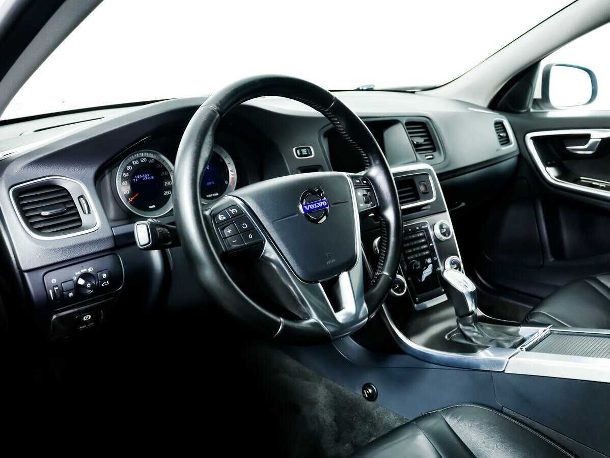 Купить Volvo S60 с пробегом. Фото: #12