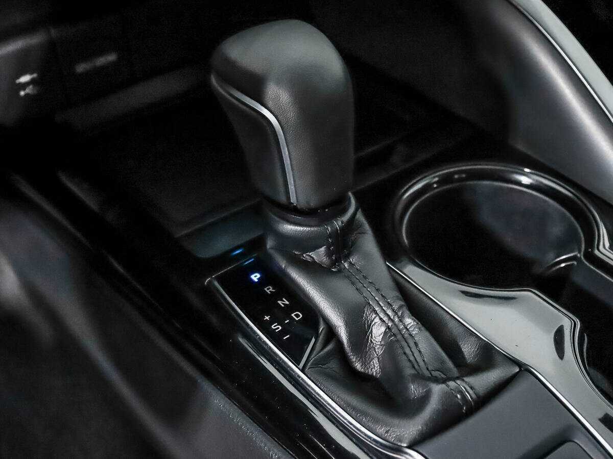 Купить Toyota Camry с пробегом. Фото: #9