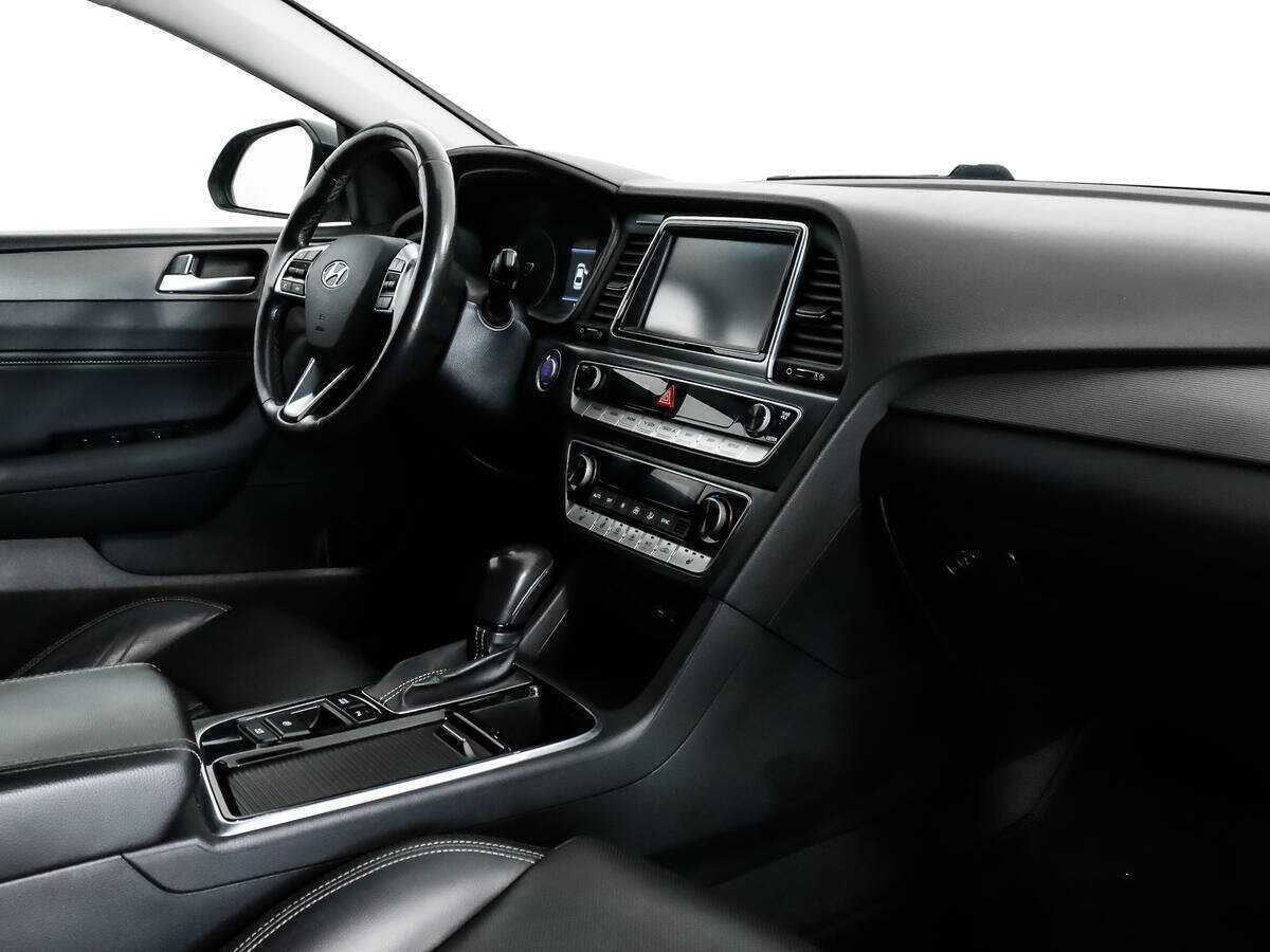 Купить Hyundai Sonata с пробегом. Фото: #12