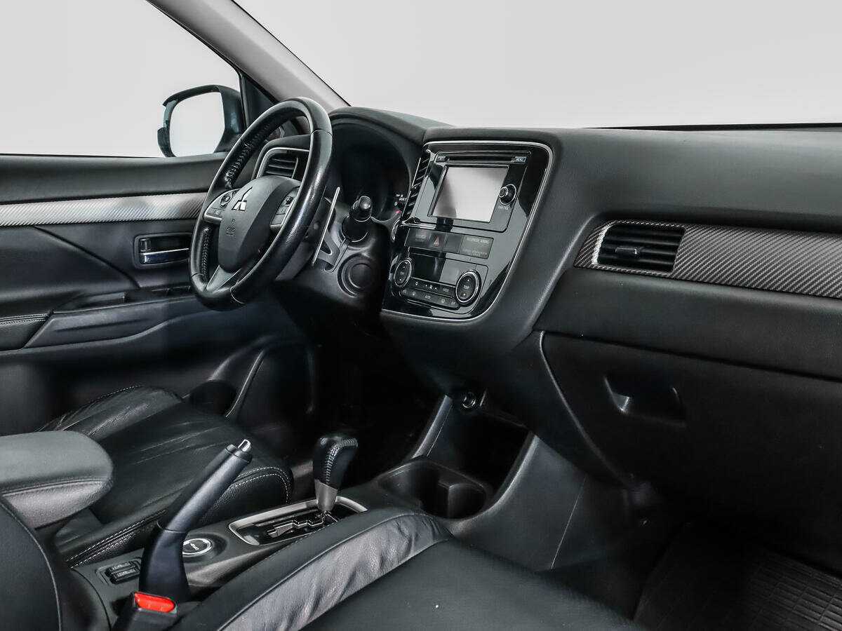 Купить Mitsubishi Outlander с пробегом. Фото: #12