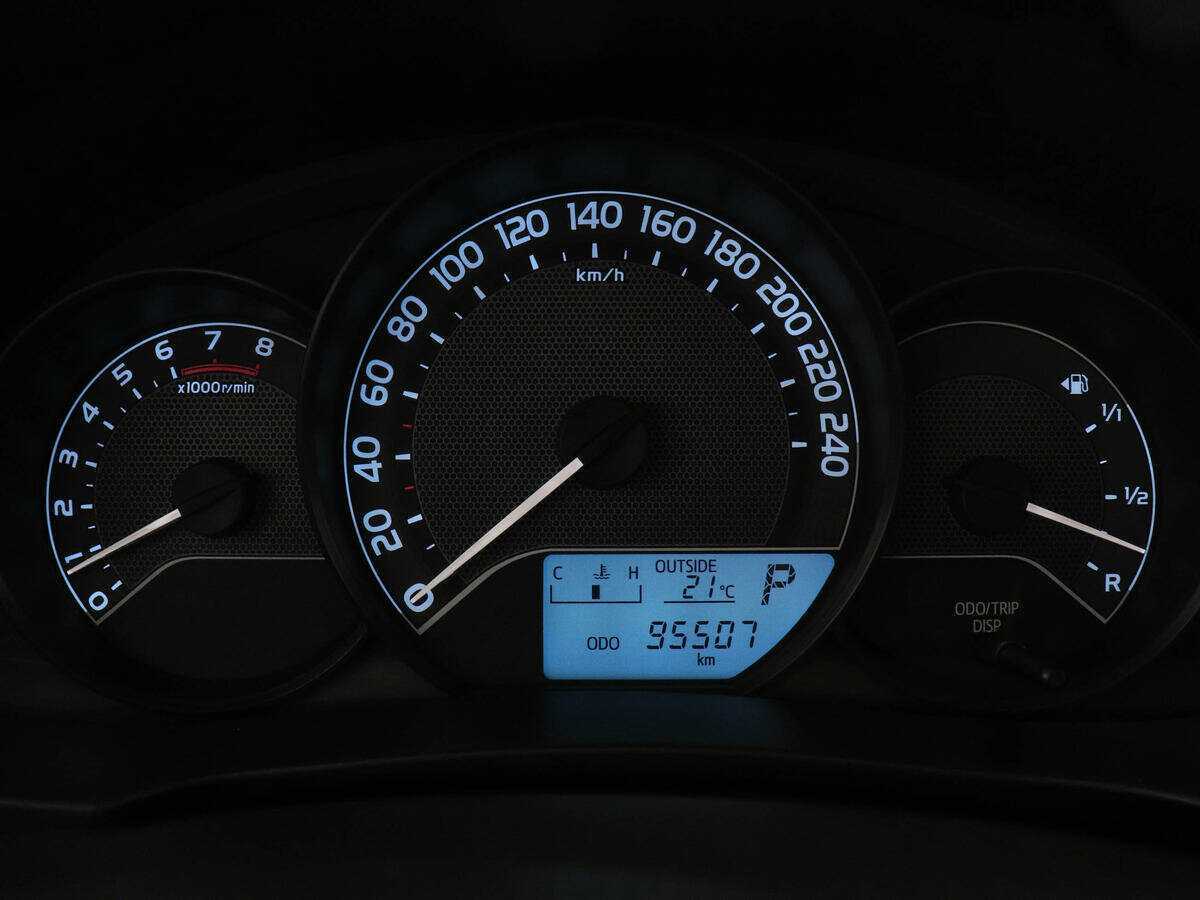 Купить Toyota Corolla с пробегом. Фото: #10